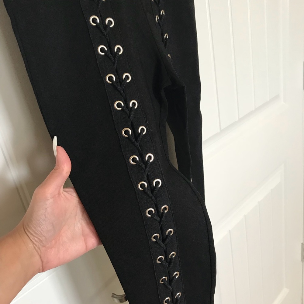 🔥BNWT😍 LACE UP OR CORSET STYLE PANTS - Picture 3 of 4
